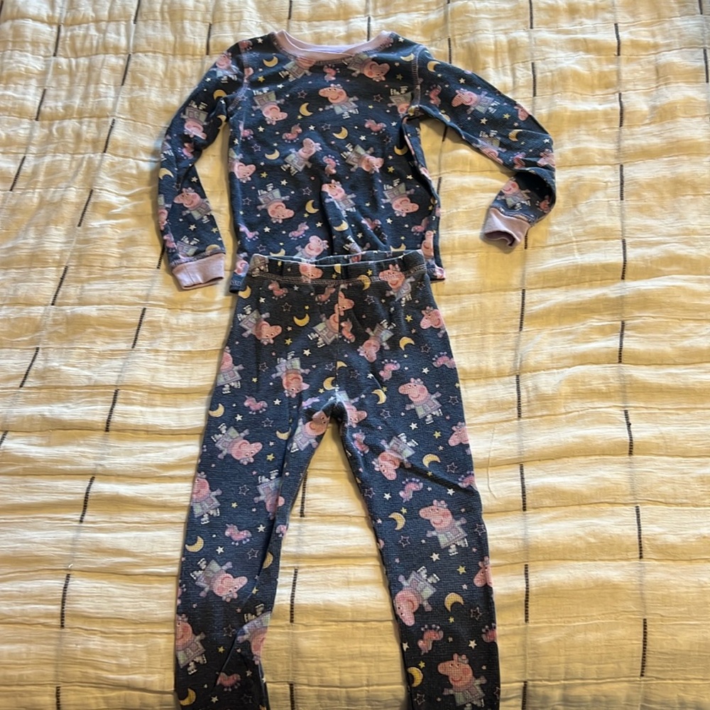 Peppa Pig 2 Piece PJ Set. Size 5T